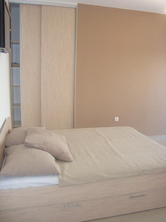 Apartments Neli Bibinje Habitación foto